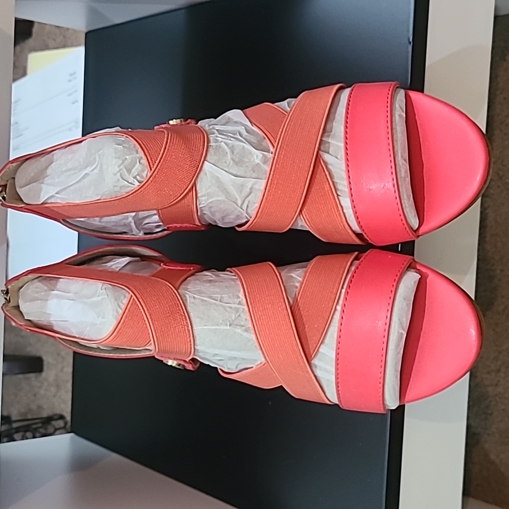 Women's coral color  wedge scrappy sandals
